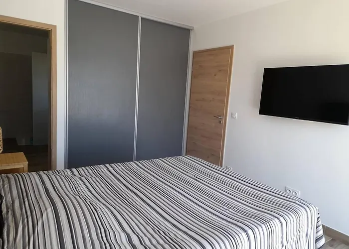 Spacieuse A Zonza Avec Piscine Privee *