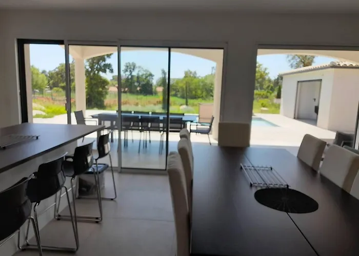 Spacieuse A Zonza Avec Piscine Privee