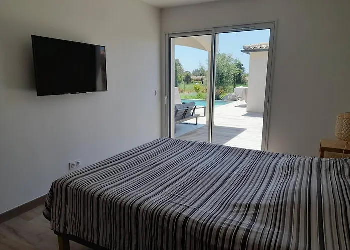 Spacieuse A Zonza Avec Piscine Privee Conca